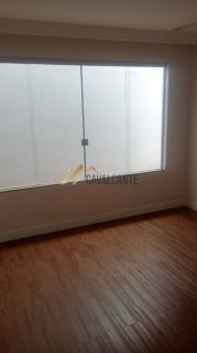 EXELENTE CASA REFORMADA 3/4 UMA SUITE NA MELHOR LOCALIZAÇÃO DO SIM