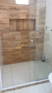 CASA DUPLEX COM 2/4 UMA SUITE SEMI MOBILIADA EX LOCALIZAÇÃO SIM