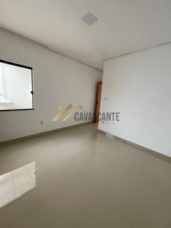 More a poucos metros da Avenida Ayrton Senna, uma das regiões mais valorizadas e com fácil acesso da cidade!