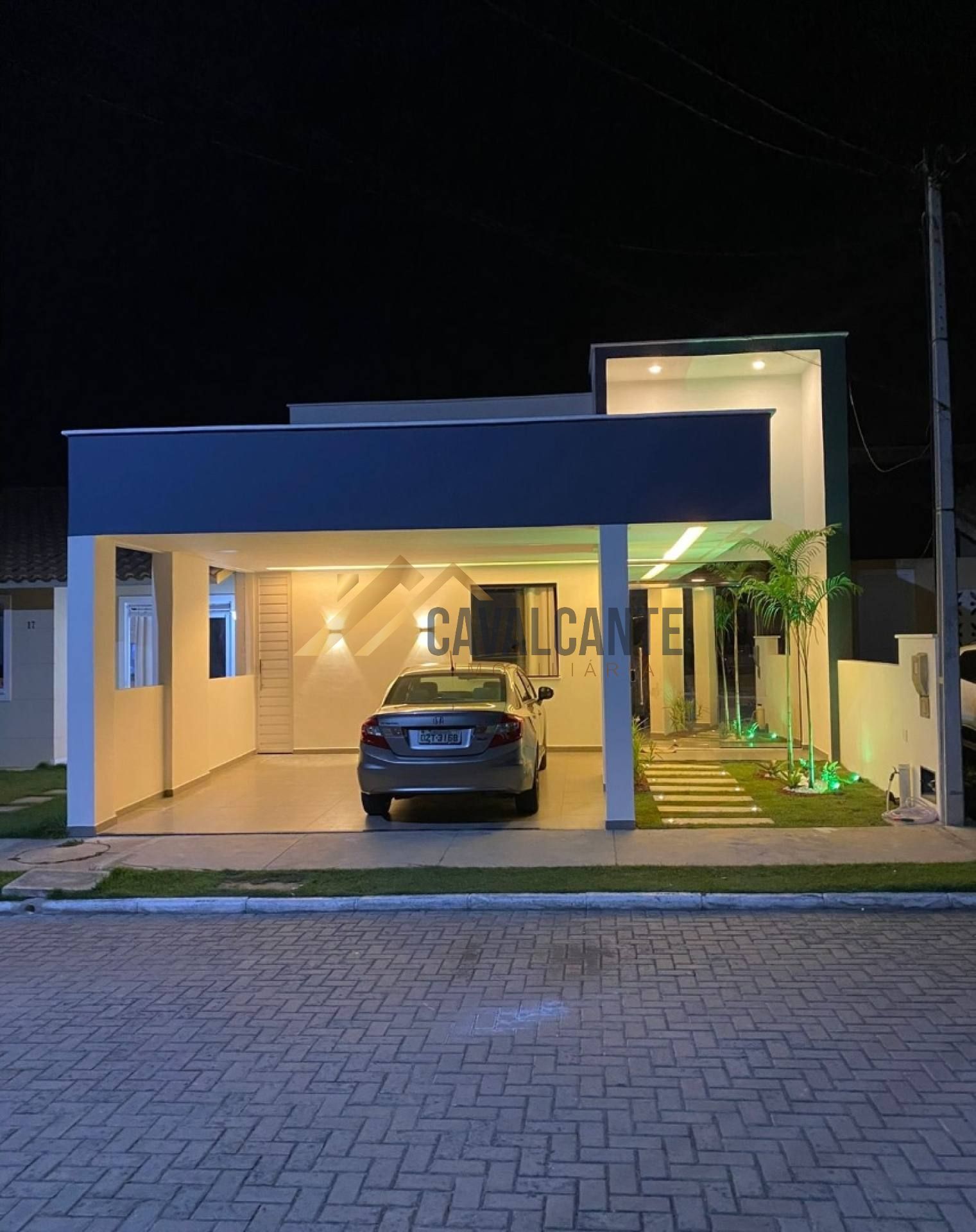 Casa térrea com piscina mobiliado no Bairro Sim