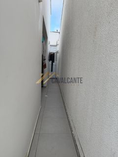 Casa térrea com piscina mobiliado no Bairro Sim