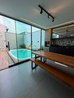 Casa térrea com piscina mobiliado no Bairro Sim
