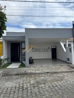 EXELENTE CASA MOBILIADA C/ GARAGEM COBERTA, NO BAIRRO SIM