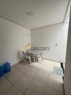 EXELENTE CASA MOBILIADA C/ GARAGEM COBERTA, NO BAIRRO SIM