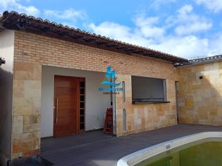CASA EM POCINHOS
