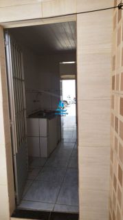 CASA NO CRUZEIRO