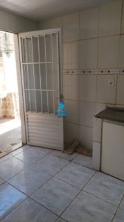 CASA NO CRUZEIRO