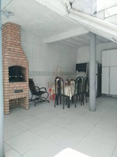 Casa na Avenida Poço do Mero - bugio