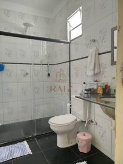 Casa na Avenida Poço do Mero - bugio