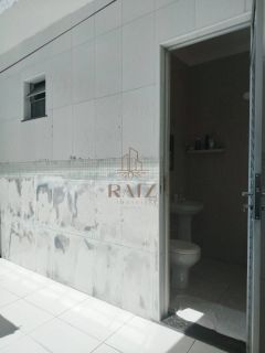 Casa na Avenida Poço do Mero - bugio