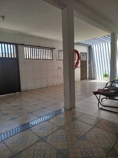 Casa na Avenida Poço do Mero - bugio