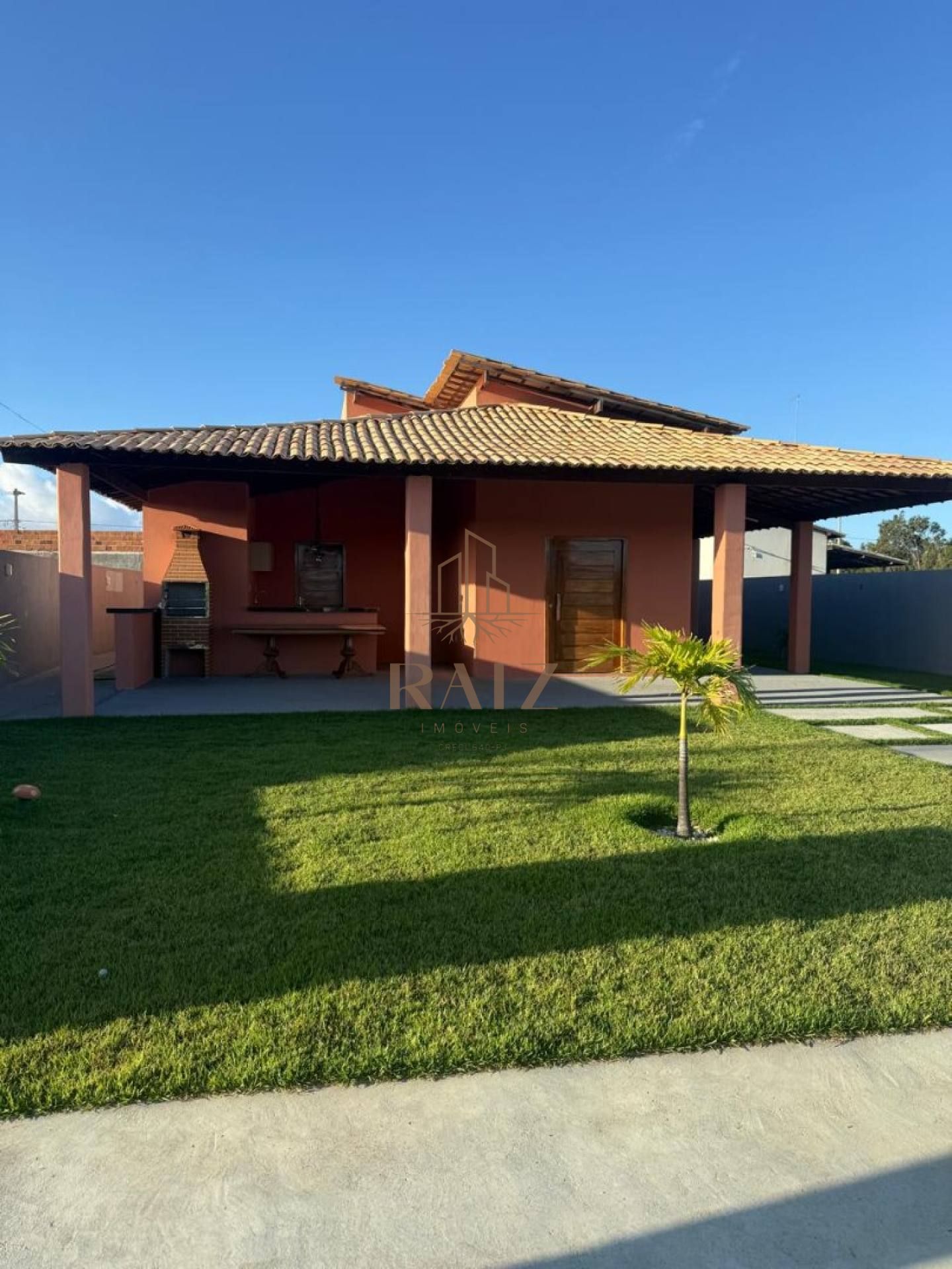 CASA EM CONDOMÍNIO PRÓXIMO A LAGOA DOS TAMBAQUIS