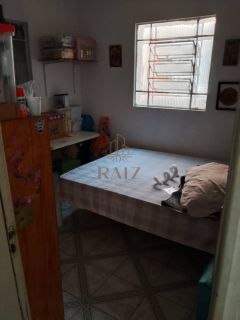 Galpão com casa na rua Acre