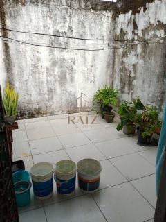 Galpão com casa na rua Acre