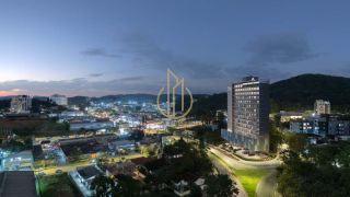 APARTAMENTO DE 1 a 2 SUÍTES NO ATIRADORES