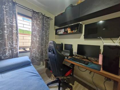 Casa Para Vender com 1 quartos 1 suítes no bairro Petrópolis em Joinville