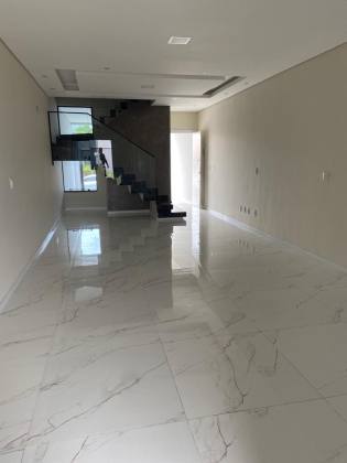 Geminado de Alto Padrão no Saguaçu.