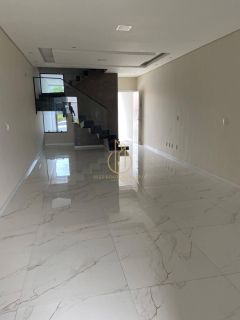 Geminado com 03 dormitórios a venda no bairro Saguaçu Joinville SC