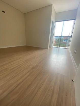 Geminado de Alto Padrão no Saguaçu.