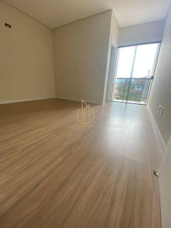 Geminado com 03 dormitórios a venda no bairro Saguaçu Joinville SC