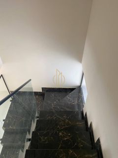 Geminado com 03 dormitórios a venda no bairro Saguaçu Joinville SC