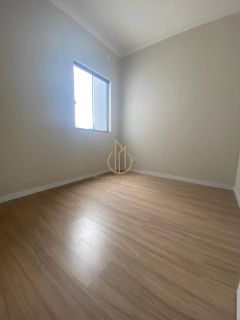 Geminado com 03 dormitórios a venda no bairro Saguaçu Joinville SC