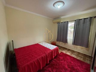 Casa averbada com piscina a venda no bairro Guanabara Joinville SC