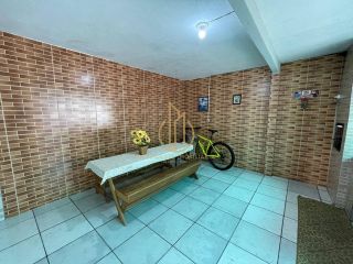 Casa averbada com piscina a venda no bairro Guanabara Joinville SC