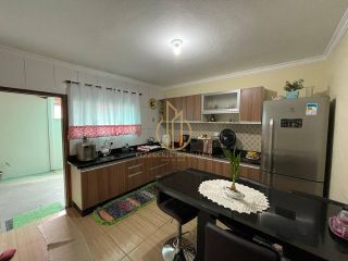 Casa averbada com piscina a venda no bairro Guanabara Joinville SC