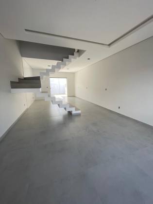 Sobrado geminado 3 quartos no Guanabara