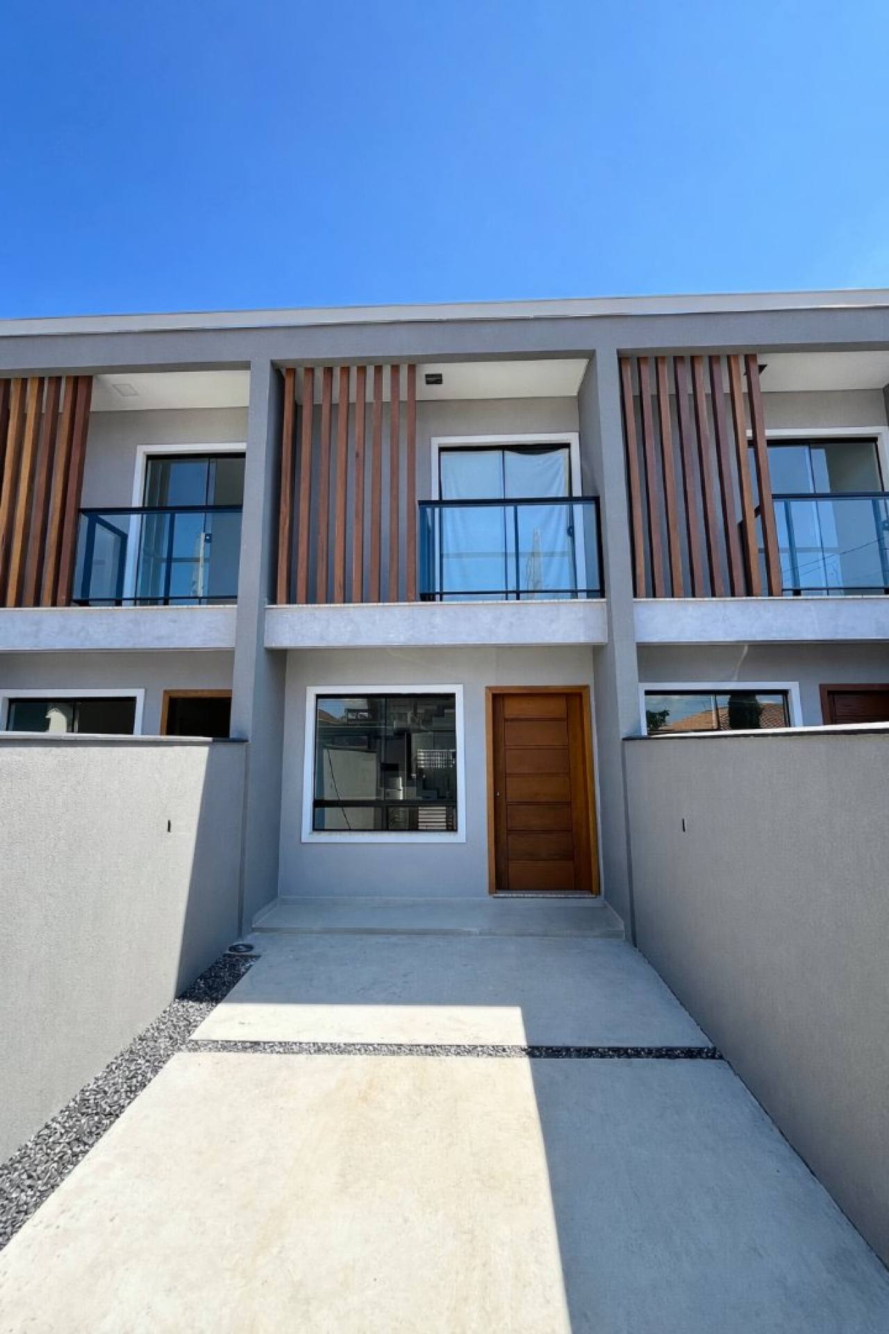 Sobrado geminado 2 suítes no Floresta