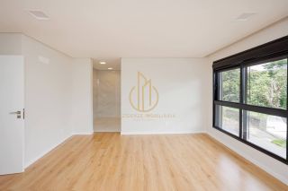 Sobrado geminado com 3 suítes a venda no bairro América Joinville SC