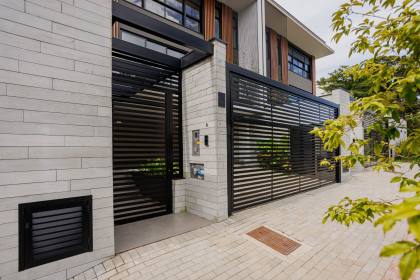 Sobrado geminado 3 suítes no América