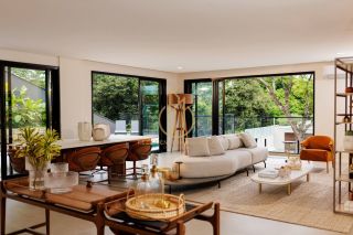 Sobrado geminado com 3 suítes a venda no bairro América Joinville SC