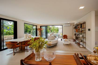 Sobrado geminado 3 suítes no América