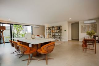 Sobrado geminado com 3 suítes a venda no bairro América Joinville SC