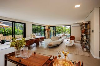 Sobrado geminado com 3 suítes a venda no bairro América Joinville SC