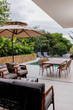 Sobrado geminado 3 suítes no América