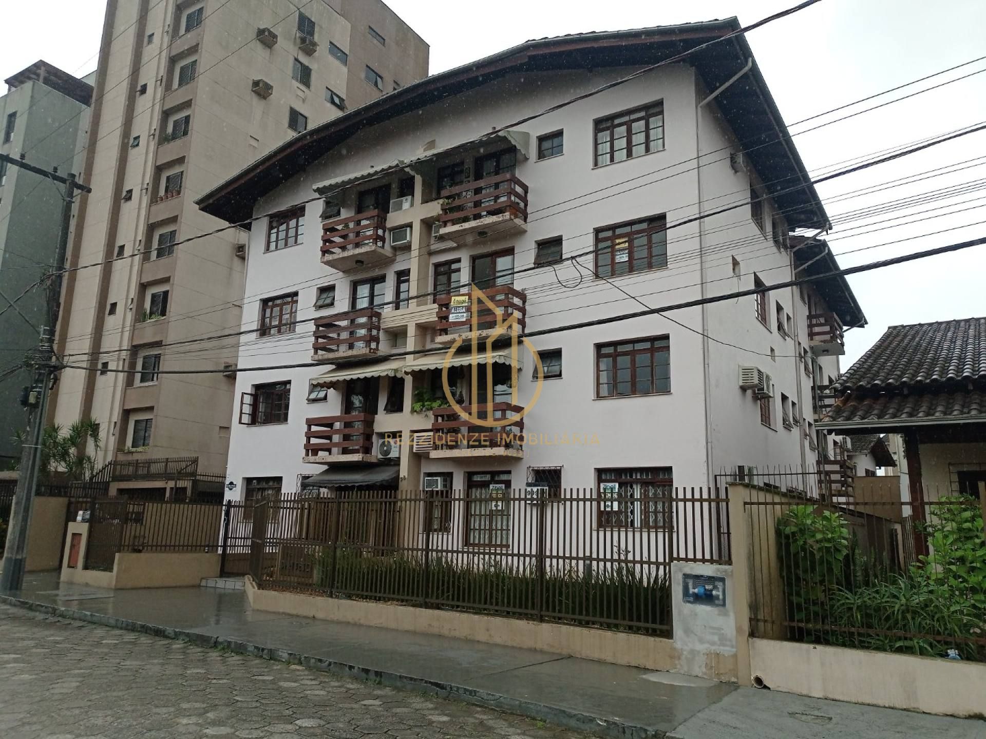 Apartamento térreo com 2 quartos a venda no bairro Santo Antônio Joinville SC