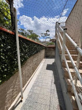 Casa Para Vender com 4 quartos 1 suítes no bairro Nova Brasília Joinville.