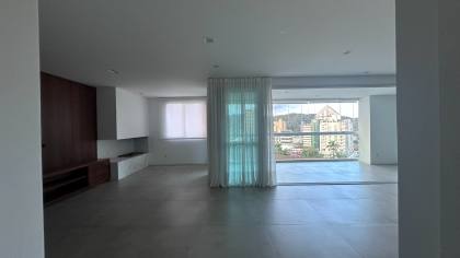 Apartamento 4 quartos no Centro