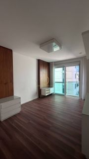 Apartamento com 4 quartos a venda no Centro de Joinville SC