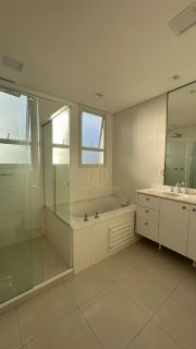 Apartamento com 4 quartos a venda no Centro de Joinville SC