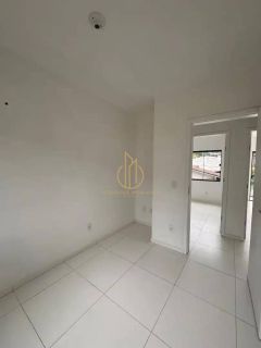 Sobrado geminado em condomínio fechado a venda no bairro Santa Catarina Joinville SC