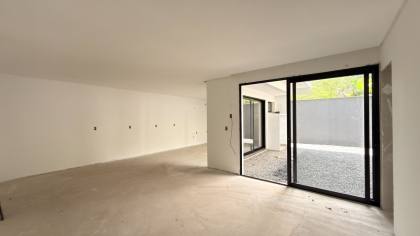 Casa 3 suítes em condomínio fechado no América