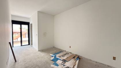 Casa 3 suítes em condomínio fechado no América