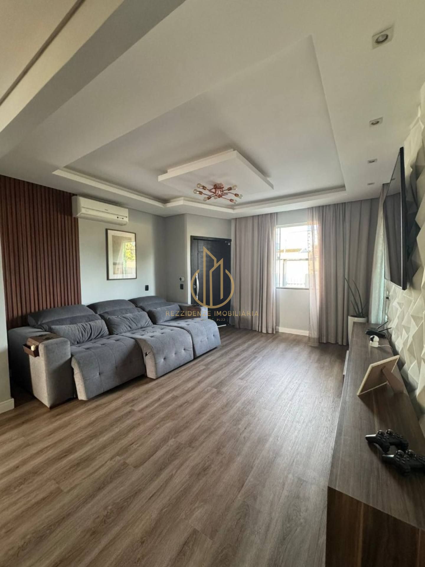 Casa para vender com 3 quartos 1 suíte no bairro João Costa em Joinville