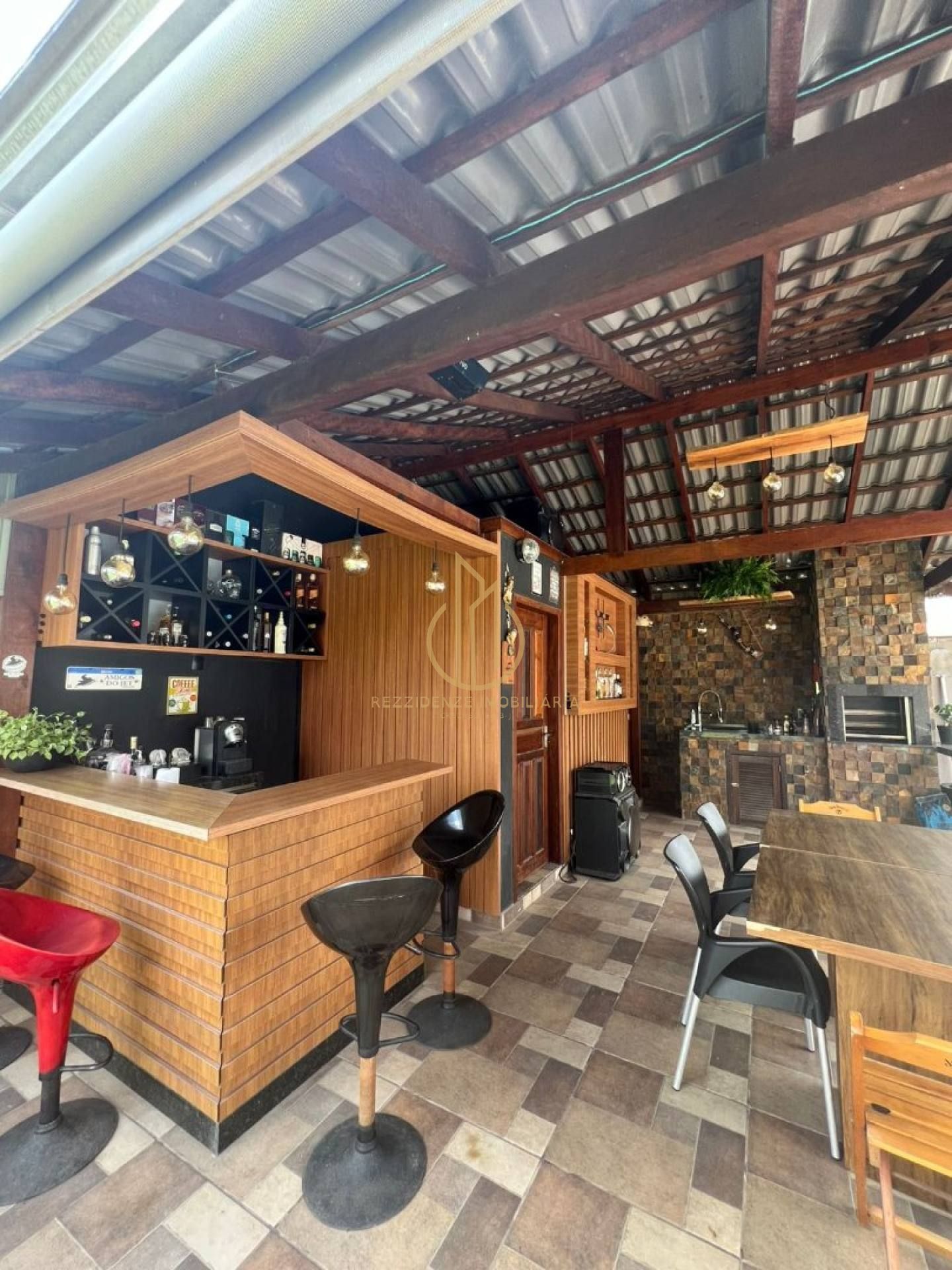 Casa para vender com 3 quartos 1 suíte no bairro João Costa em Joinville