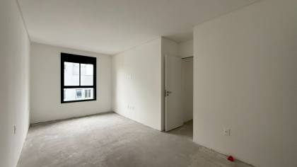 APARTAMENTO 3 SUÍTES NO ATIRADORES