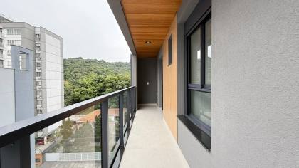 APARTAMENTO 3 SUÍTES NO ATIRADORES